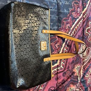 Calvin Klein tote. NWOT